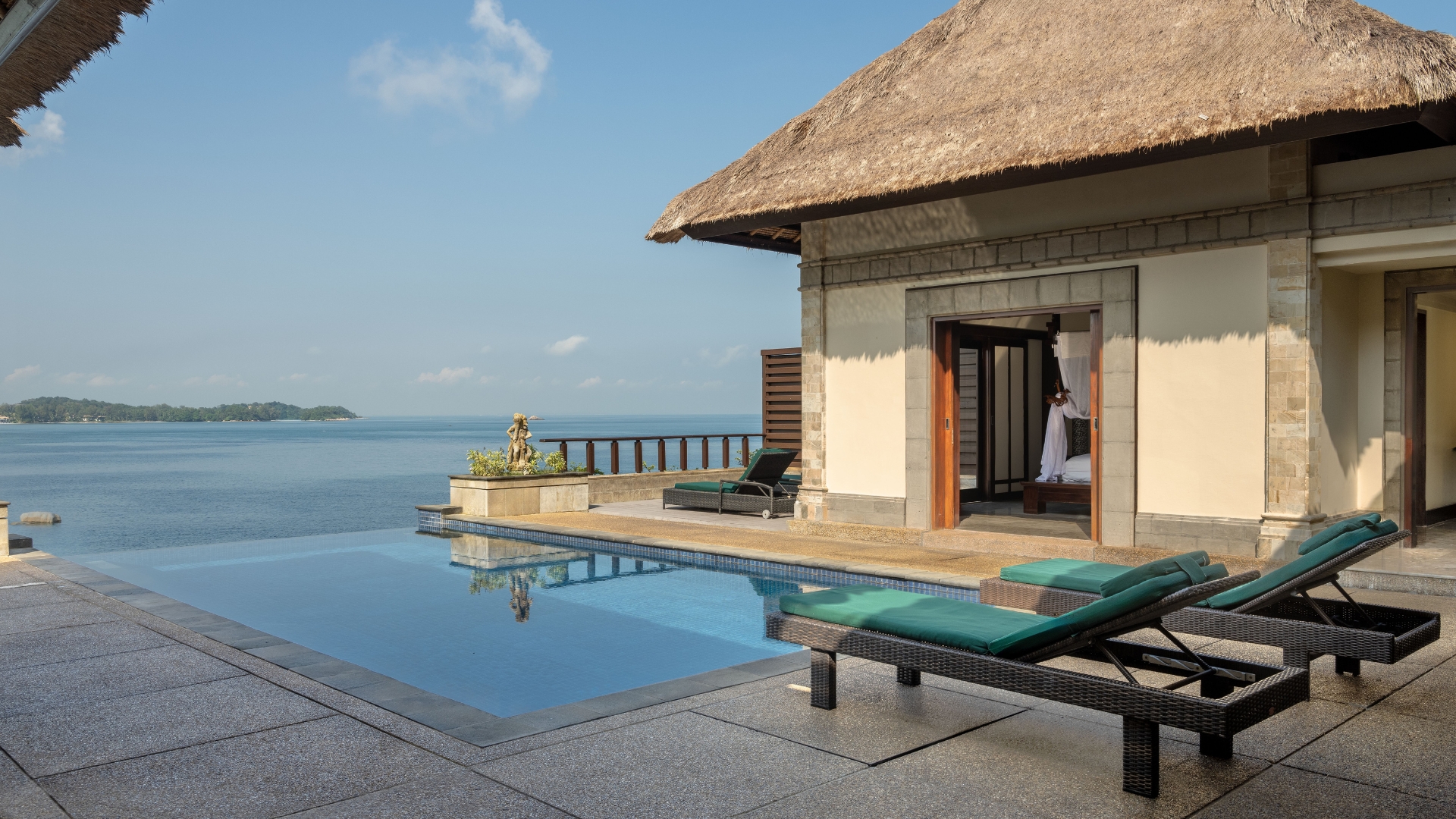 Ocean Infinity Pool Villa